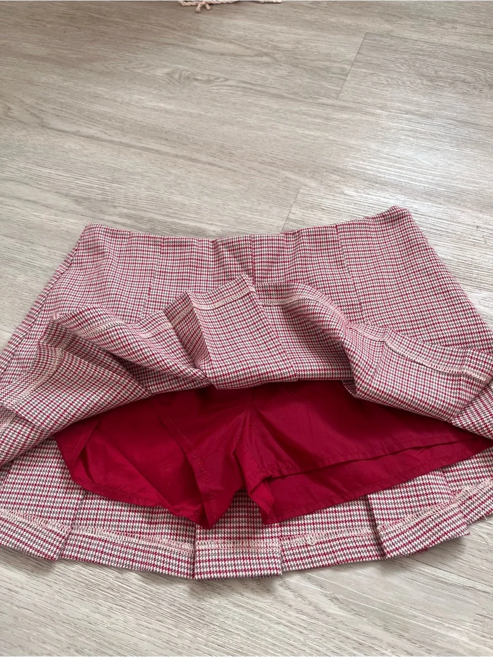 Urban Outfitters Red Gingham Pleated Mini Skirt with Shorts XS - Picture 3 of 9